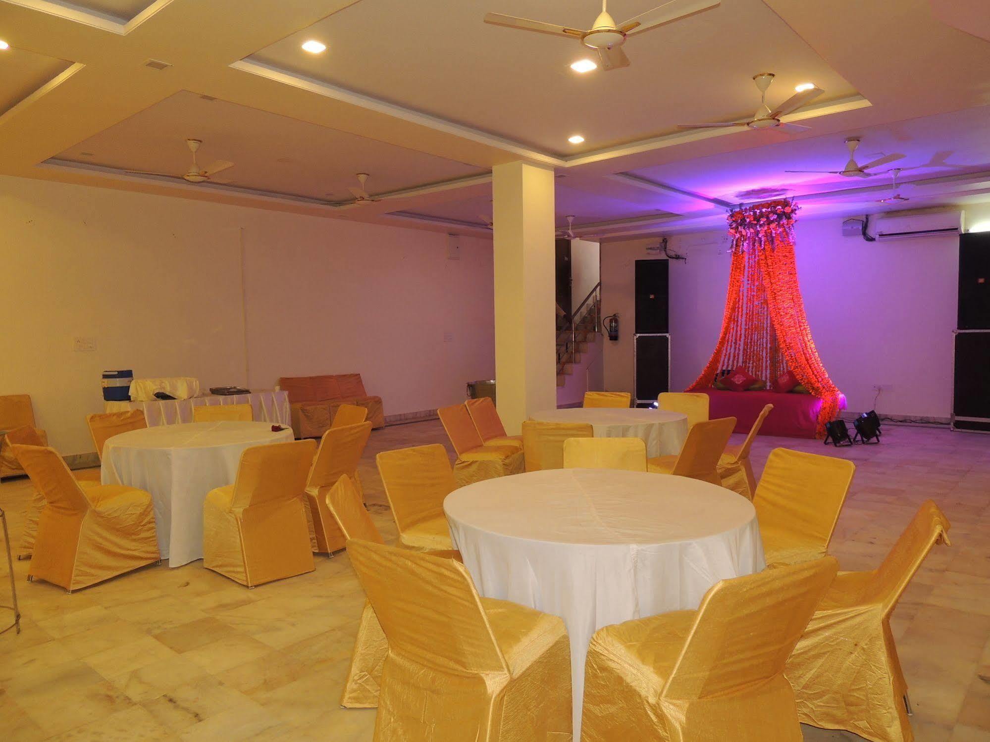 Raj Regency Hotel Jaipur Eksteriør billede