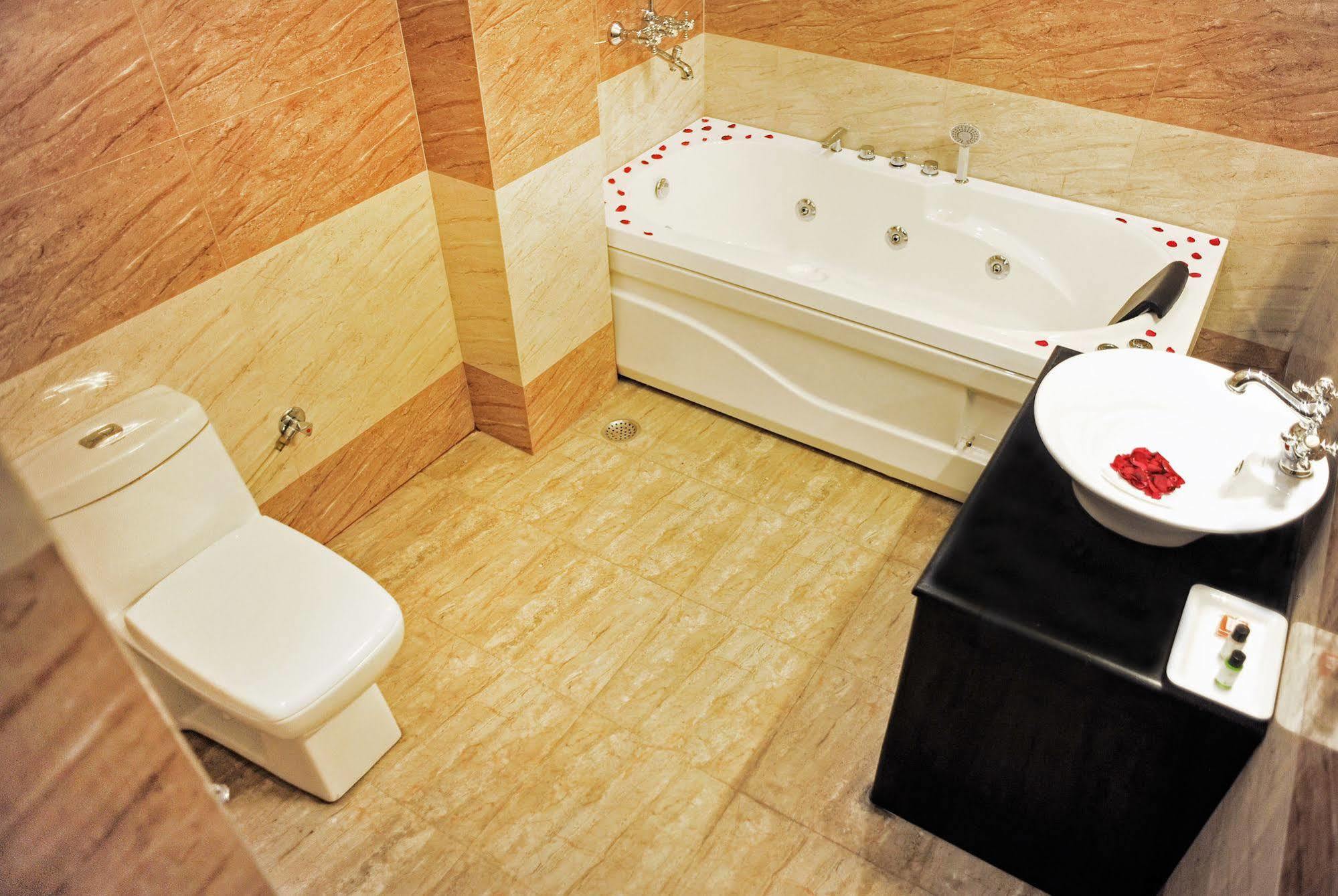 Raj Regency Hotel Jaipur Eksteriør billede