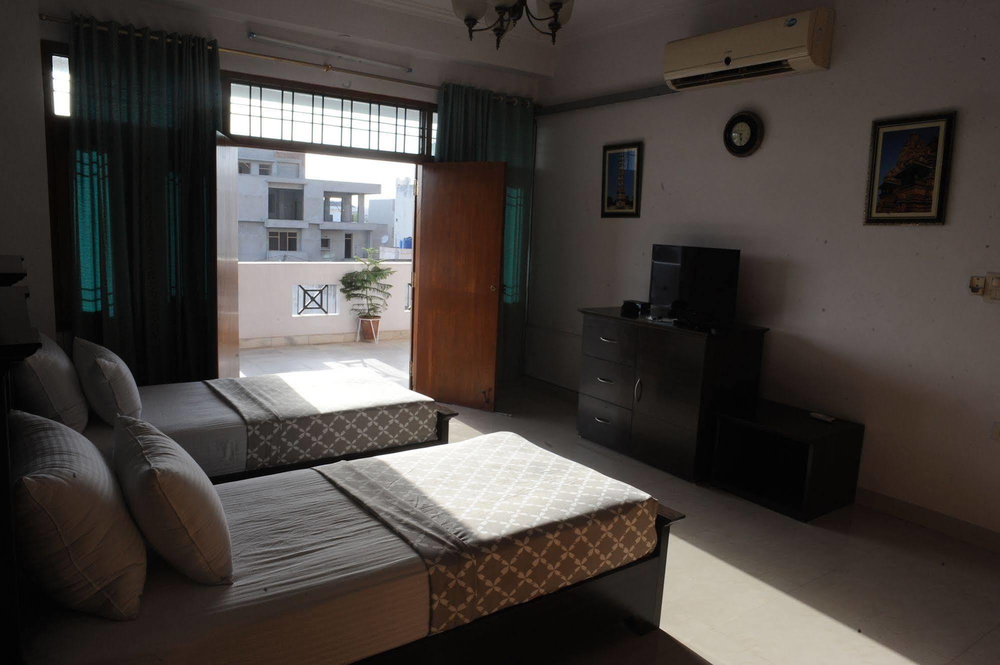 Raj Regency Hotel Jaipur Eksteriør billede
